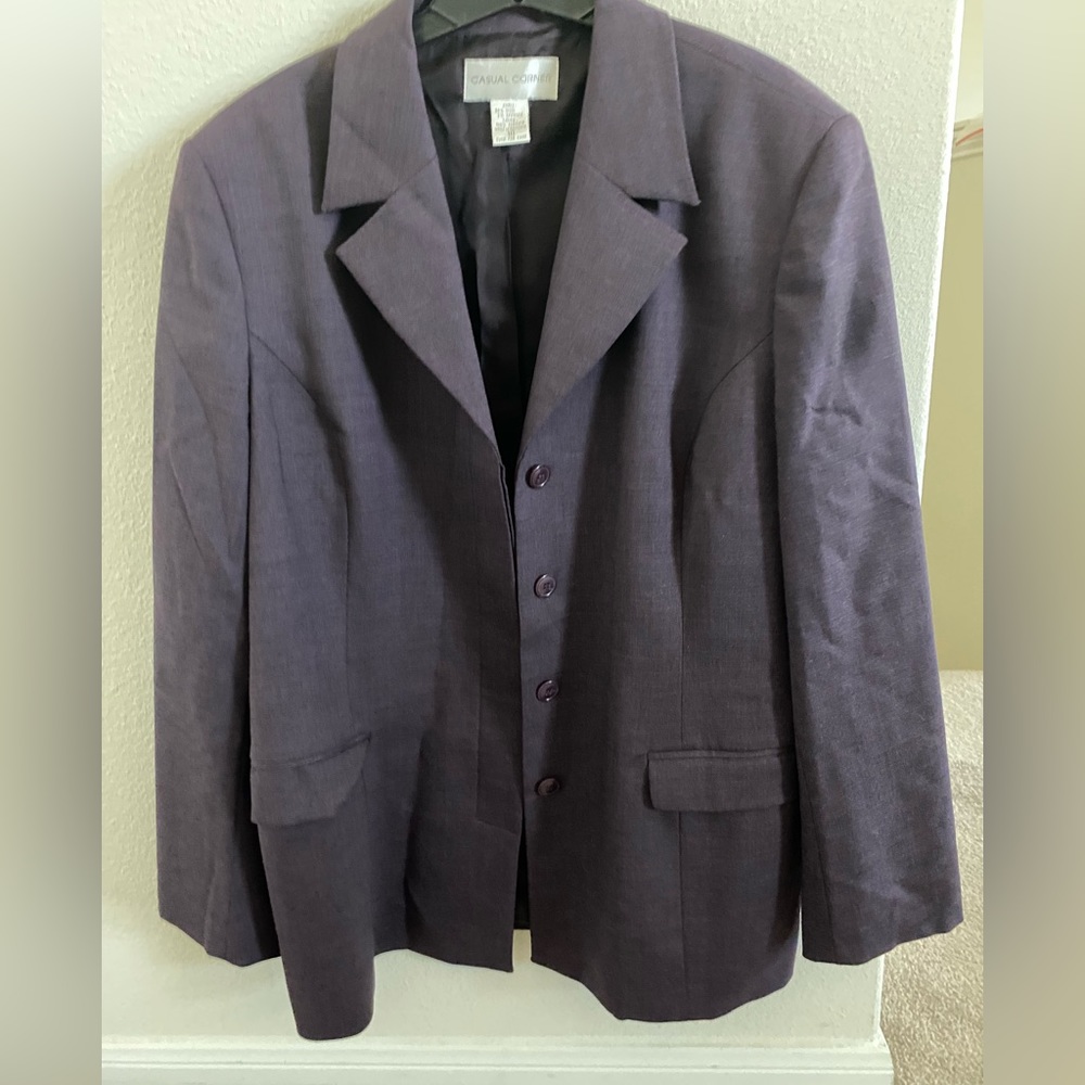 Women’s blazer in purple